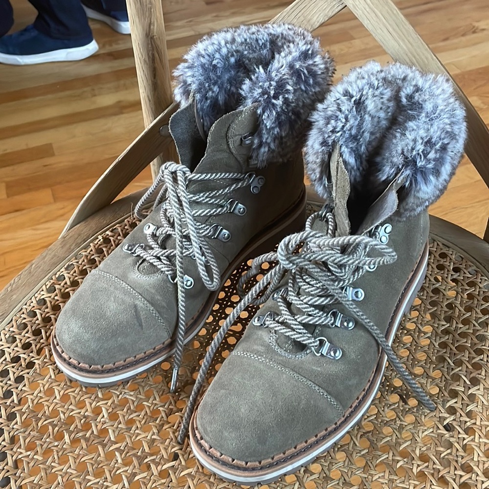 Sam Edelman leather and faux fur olive boots 7.5